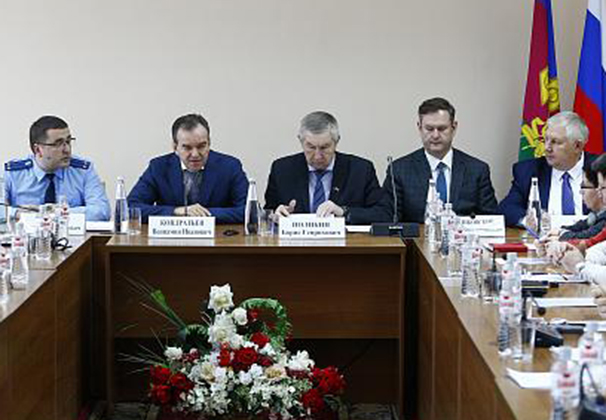 Губернатор Краснодарского края Вениамин Кондратьев представил нового исполняющего обязанности главы Усть-Лабинского района