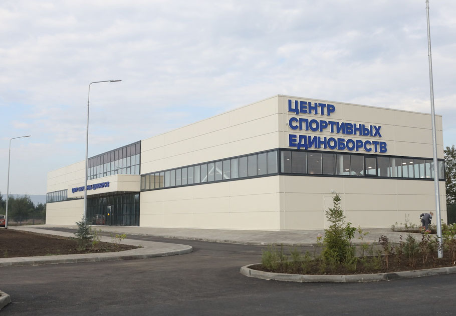 Олег Дерипаска открыл в Сибири ещё два центра спортивных единоборств