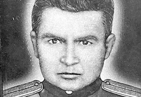 Ко Дню памяти погибших при исполнении служебных обязанностей сотрудников ОМВД рассказываем о героях
