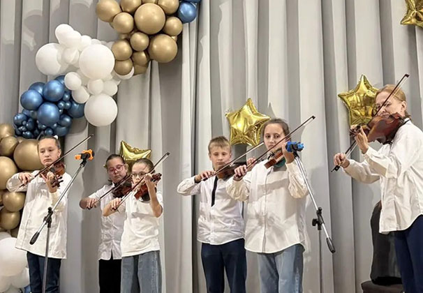 В Детской музыкальной школе Усть-Лабинска прошел праздник к Международному дню музыки и Дню пожилого человека