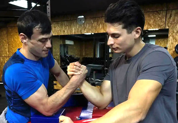 Спортсмен из Усть-Лабинска представит Россию на чемпионате мира по армрестлингу в Нью-Дели