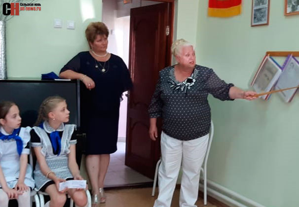 Для юных жуковцев ветераны спели пионерский гимн