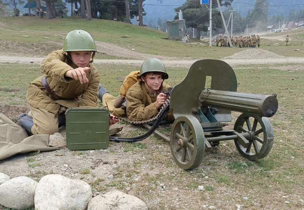 Устьлабинцы приняли участие в военно-историческом  фестивале «Заоблачный фронт»